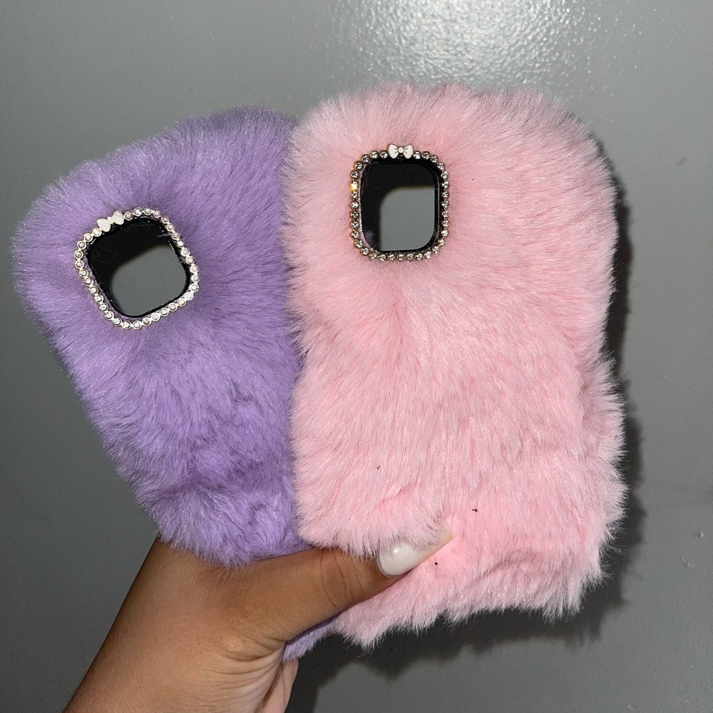 IPHONE 11 fluffy case